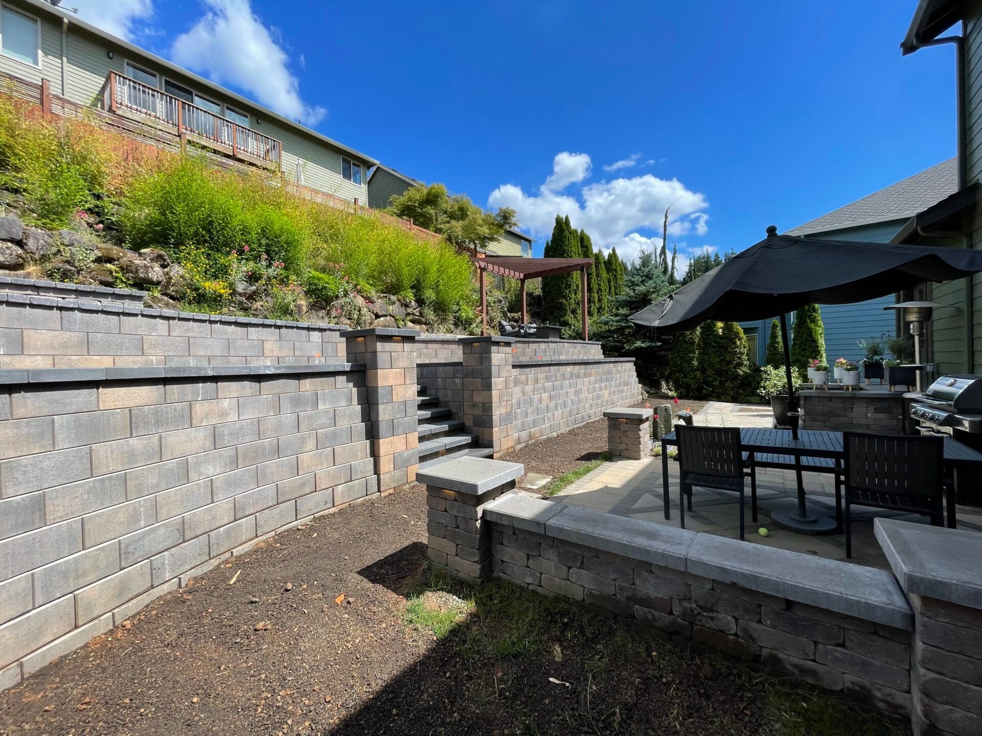 A PacWest engineered commercial retaining wall